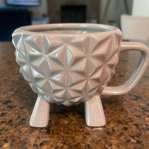 Disney Epcot spaceship earth mug